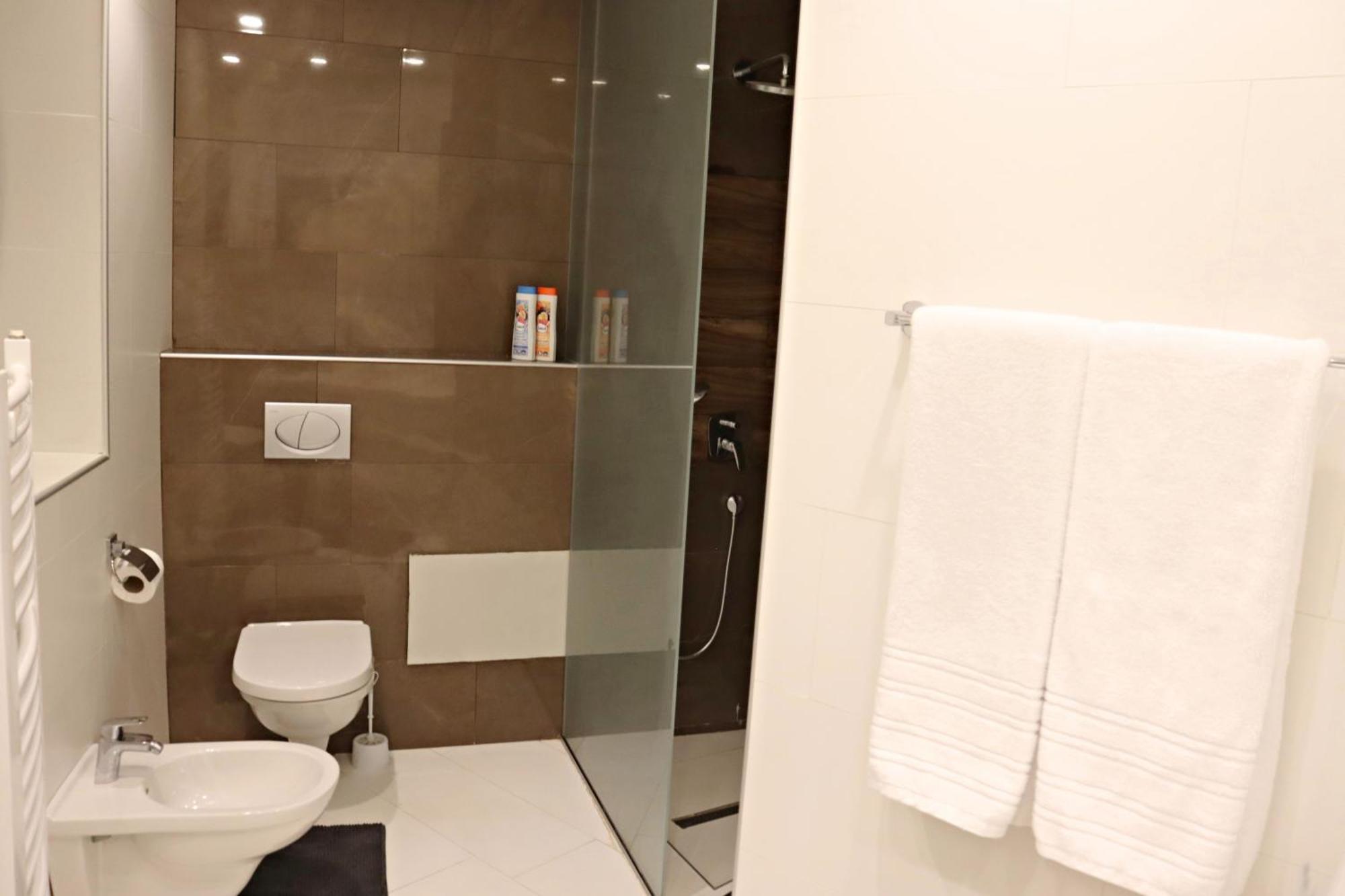 Capital Apartments Сараево Экстерьер фото